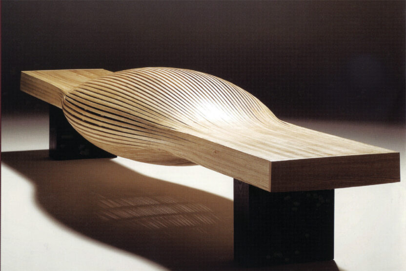 곡목으로 수집가를 사로잡은 가구 디자이너, 배세화 2 130113000017341 O1