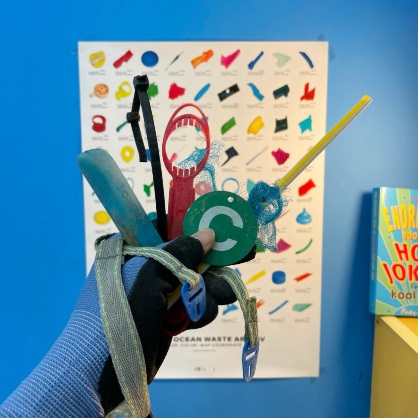 쓰레기에서 발견한 아름다움, 이티씨 블랭크 2 2 7 2