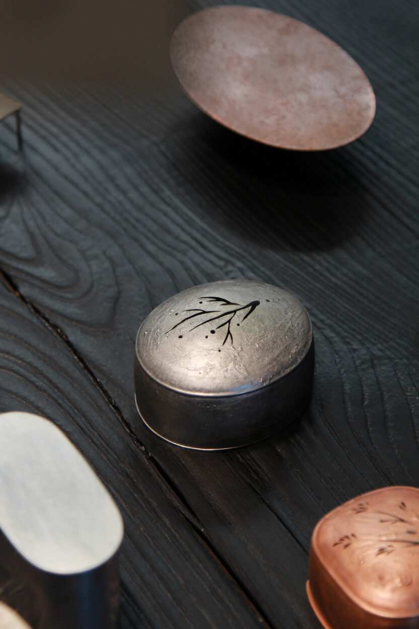 향에 이끌려 차에 머무르다, 일지(ilji) 안국점 5 20250120 011107