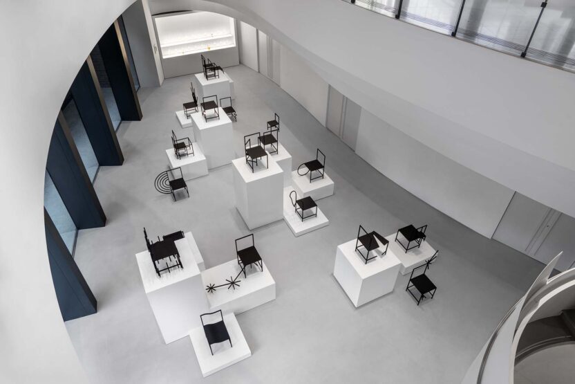 사물의 윤곽을 그리는 일 1 20250124 052155