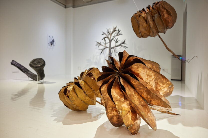 손을 뻗어 움켜쥔 디자인의 미래,〈디자이너스 런웨이〉전 5 KakaoTalk 20241213 090936225 10