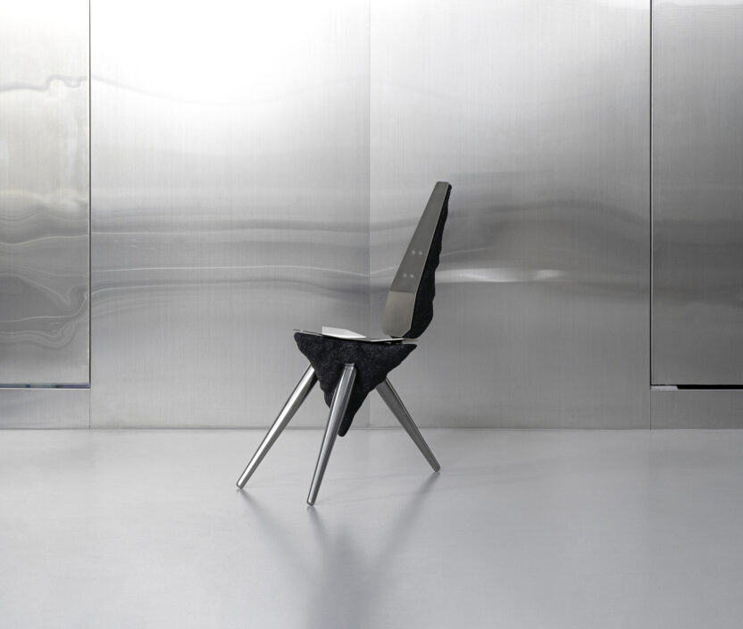 건축 폐기물을 가구로 재탄생시키다, TERRANOOK 7 chair 1