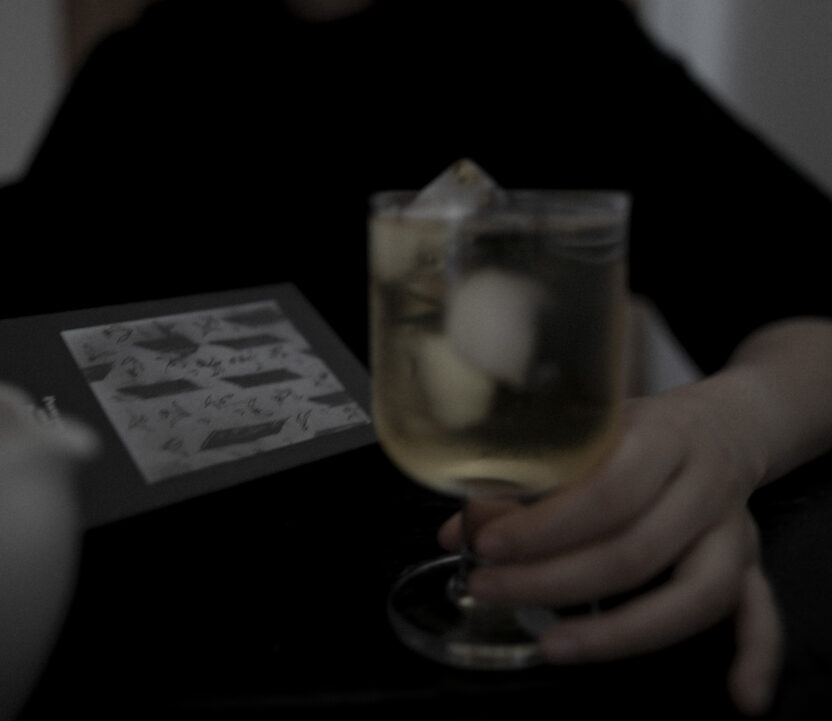 차를 통해 마주하는 나의 초상, 포트레이츠앤드피플 17 20250207 061443 1