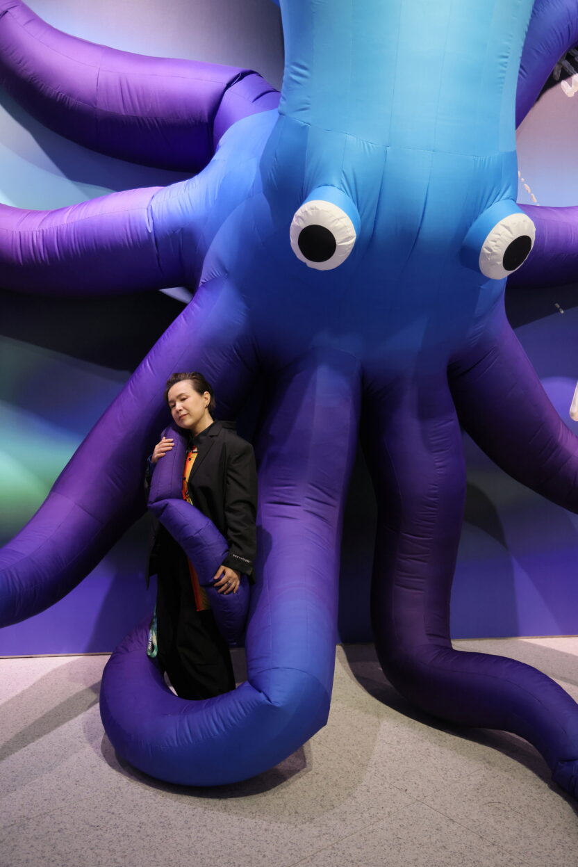 BMW 최초 ‘디지털 아트 카’를 선보였던 작가 1 20250220 011236