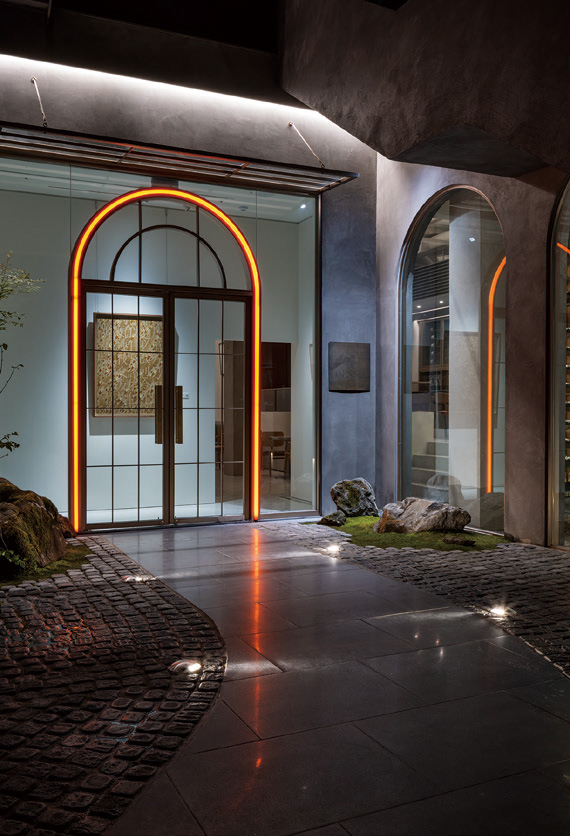 오프닝, 디자인으로 여는 와인과 예술의 세계 2 210825000000380 O