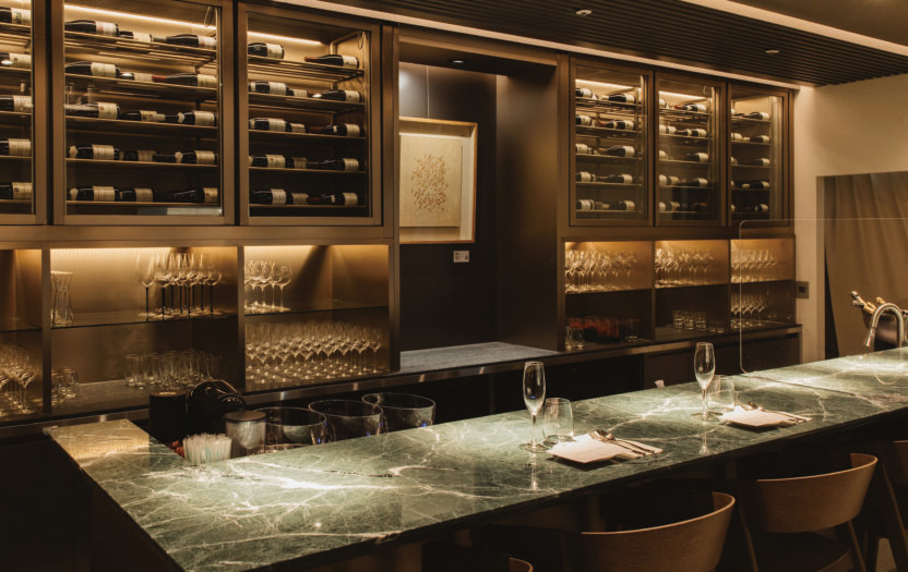 오프닝, 디자인으로 여는 와인과 예술의 세계 3 220627000000169 O 1 832x525 2