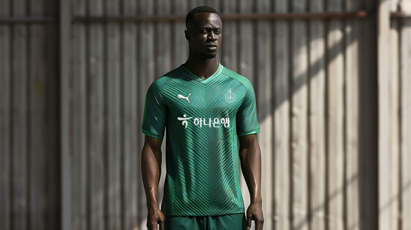 필드를 누비는 AI, 대전하나시티즌 유니폼 10 investerjuju a full body shot of a classic design soccer footba b4e2695a ca8e 480b be1d 833b2377f763 copy