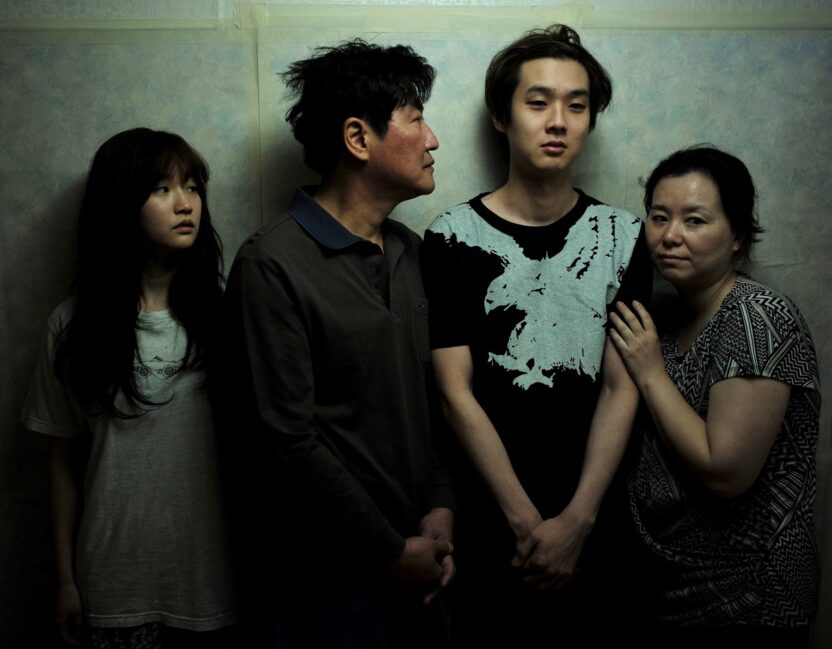 봉준호 감독의 창작 과정을 엿볼 수 있는 전시 2 202502240950095129 img 00