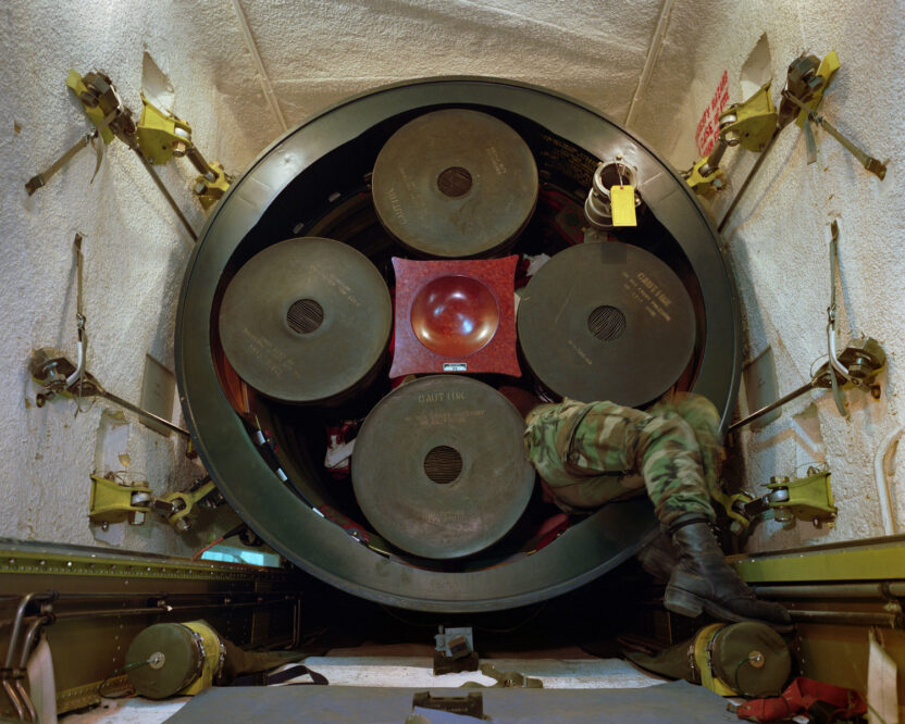 무기를 들지 않을 힘,〈무기세〉전 1 20250305 101059