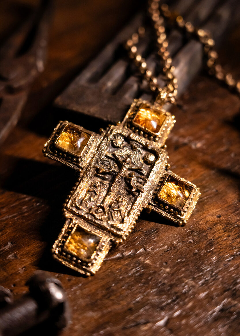 〈콘클라베〉 의상의 비밀 12 20250320 172044