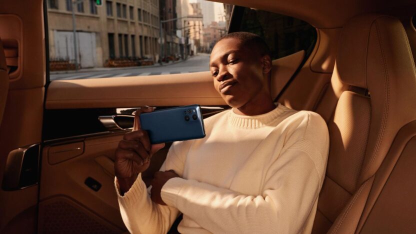 oppo find x3 pro camera blue thumb