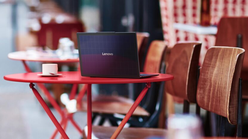 MWC 2025, 차이나 테크 열풍 속 주목할 아이템은? 4 solar pc cafe