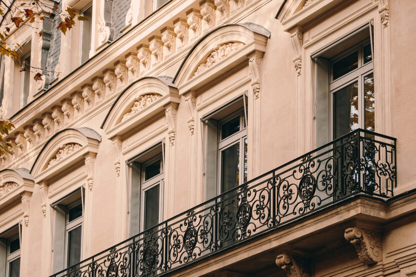 고급 호텔에서 영감을 얻은 공유 오피스, 쿼르크 1 1 2