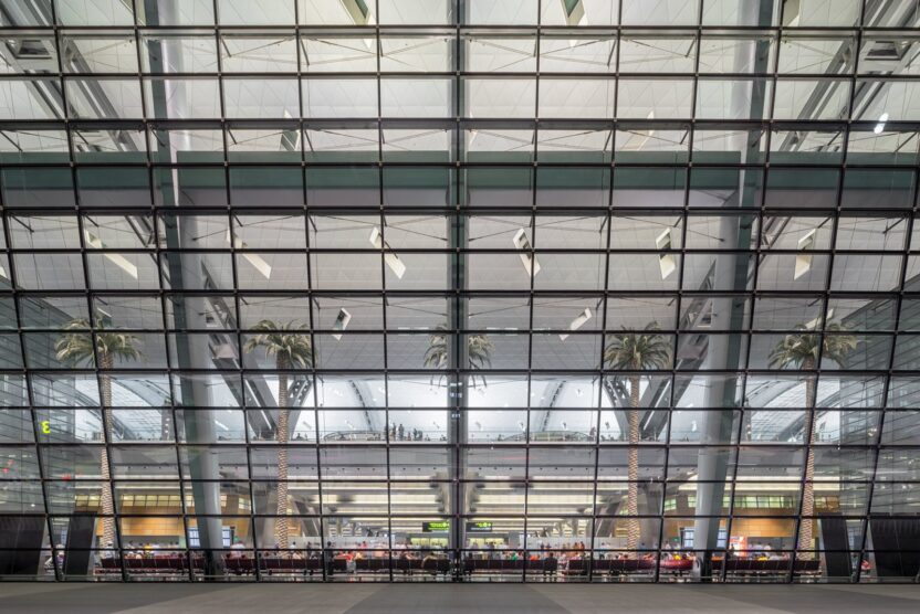 현대와 전통이 조화를 이루는 공항 디자인 4 10 5