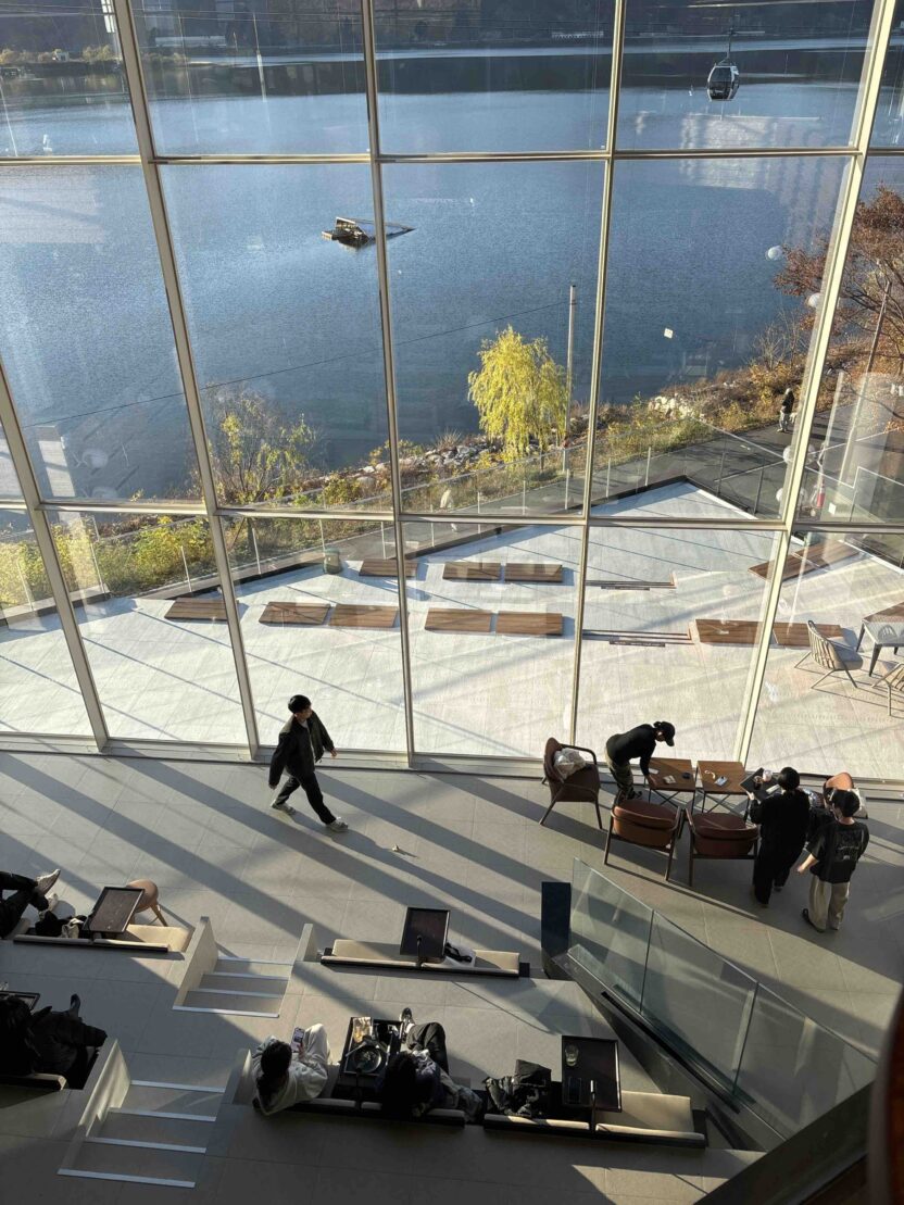 스타벅스가 고른 ‘다음 여행지’ 8 20250421 050640