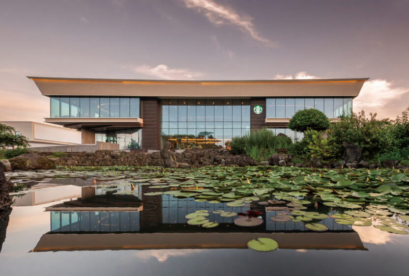 스타벅스가 고른 ‘다음 여행지’ 6 20250421 050655