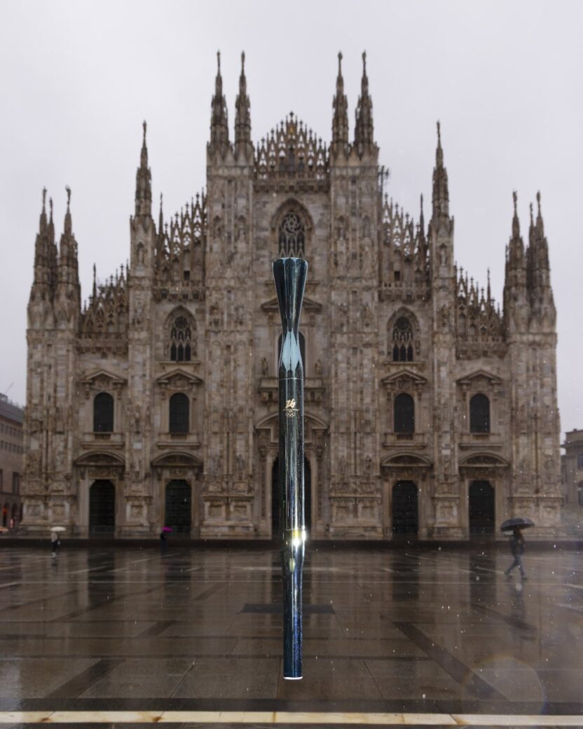 2026 동계 올림픽, 패럴림픽 성화봉 공개 8 20250421 182635