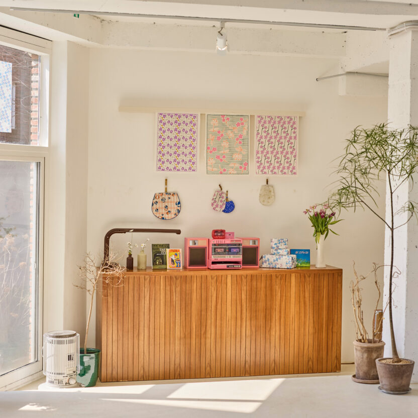 디자인과 예술의 경계를 넘나드는 브랜드, 툴프레스 24 565123123123