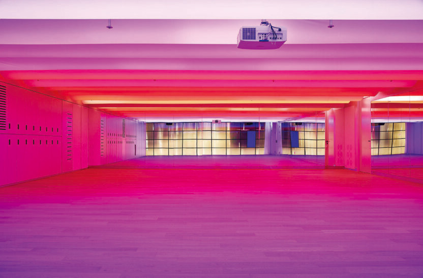 인테그가 디자인한 롯데백화점 문화센터 3 200129000000182 O 832x547 1