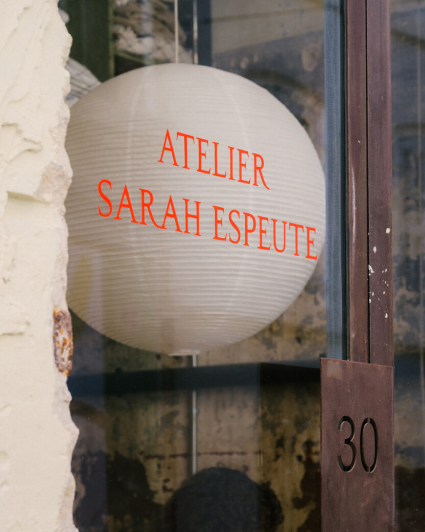 실과 바늘로 감정을 수놓는 텍스타일 아티스트, 사라 에스푀트 16 20250613 051847