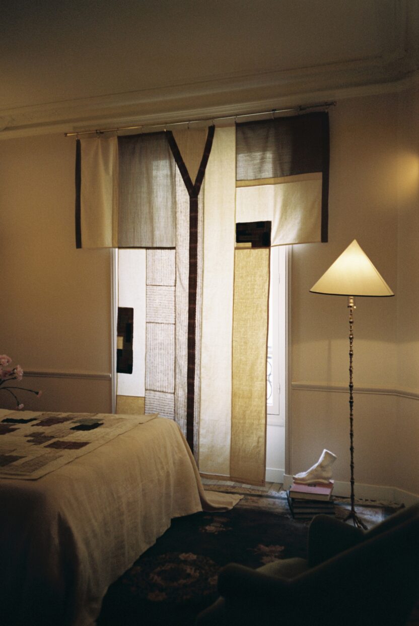 실과 바늘로 감정을 수놓는 텍스타일 아티스트, 사라 에스푀트 18 20250613 051925