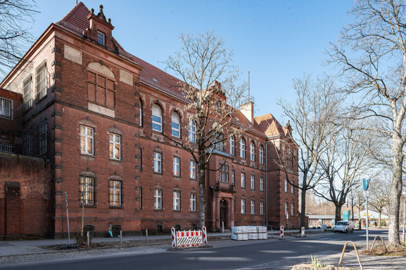 예술과 정치의 만남, 베를린 비엔날레 2025 4 4 8