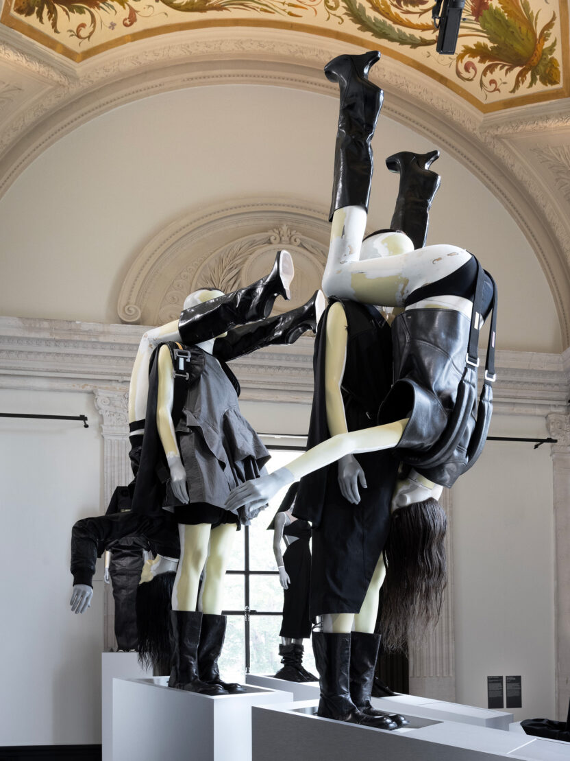 릭 오웬스, 사랑과 저항의 신전을 짓다 10 10 1 2