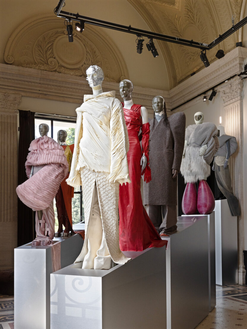 릭 오웬스, 사랑과 저항의 신전을 짓다 11 13 1 2