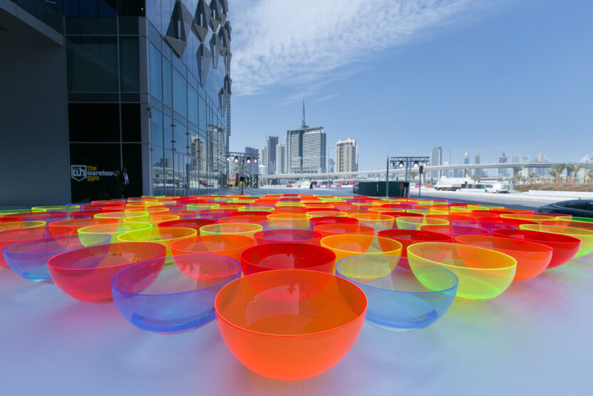 디자인으로 엮는 상생의 비전, 나타샤 카렐라 두바이 디자인 위크 디렉터 4 2018 Installations Aglow by Liz West for Nemozena