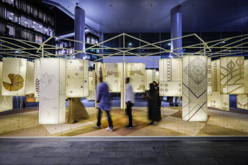 디자인으로 엮는 상생의 비전, 나타샤 카렐라 두바이 디자인 위크 디렉터 7 2019 Abwab India Pavilion Qissa Ghar by The Busride Studio 1