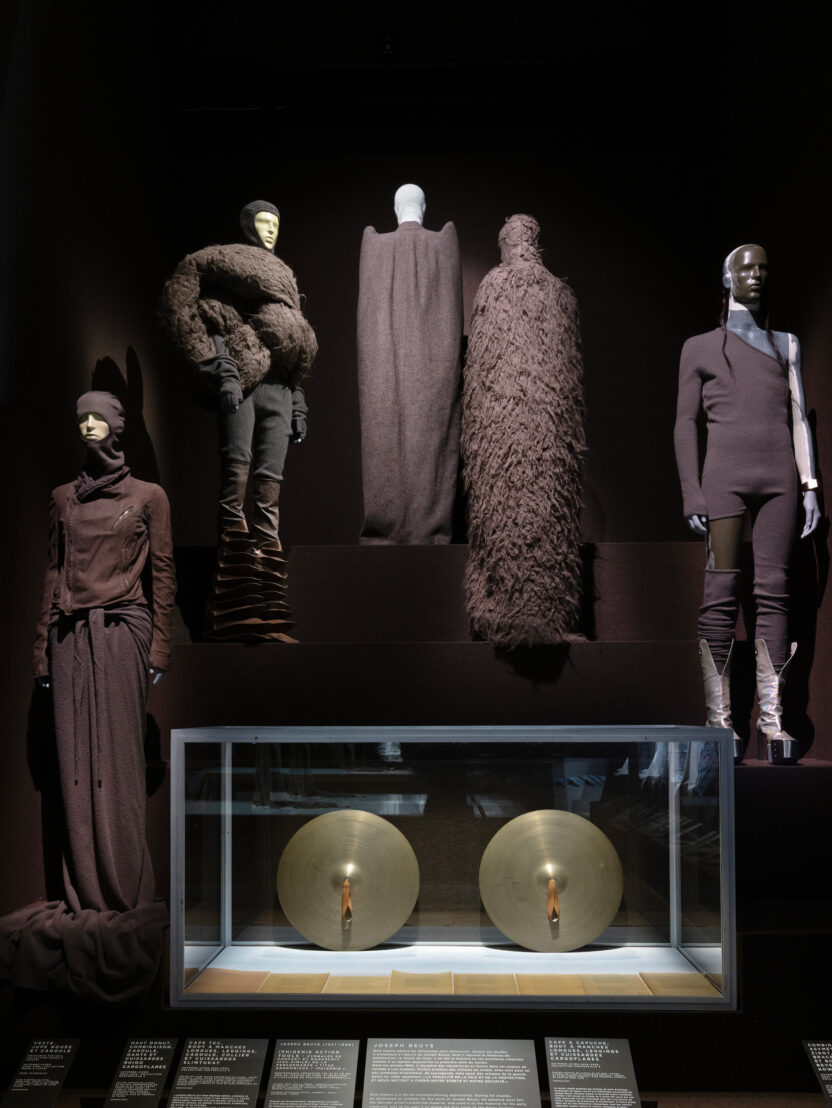 릭 오웬스, 사랑과 저항의 신전을 짓다 2 3 1 1