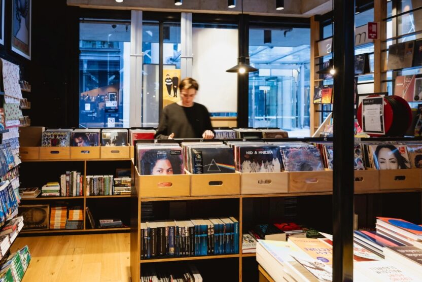 시드니 감성 로컬 서점, 타이틀 스토어 TITLE STORE 3 3.png