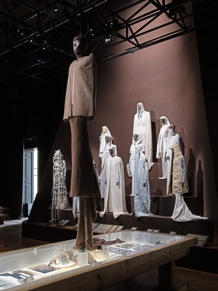 릭 오웬스, 사랑과 저항의 신전을 짓다 8 9 1 1