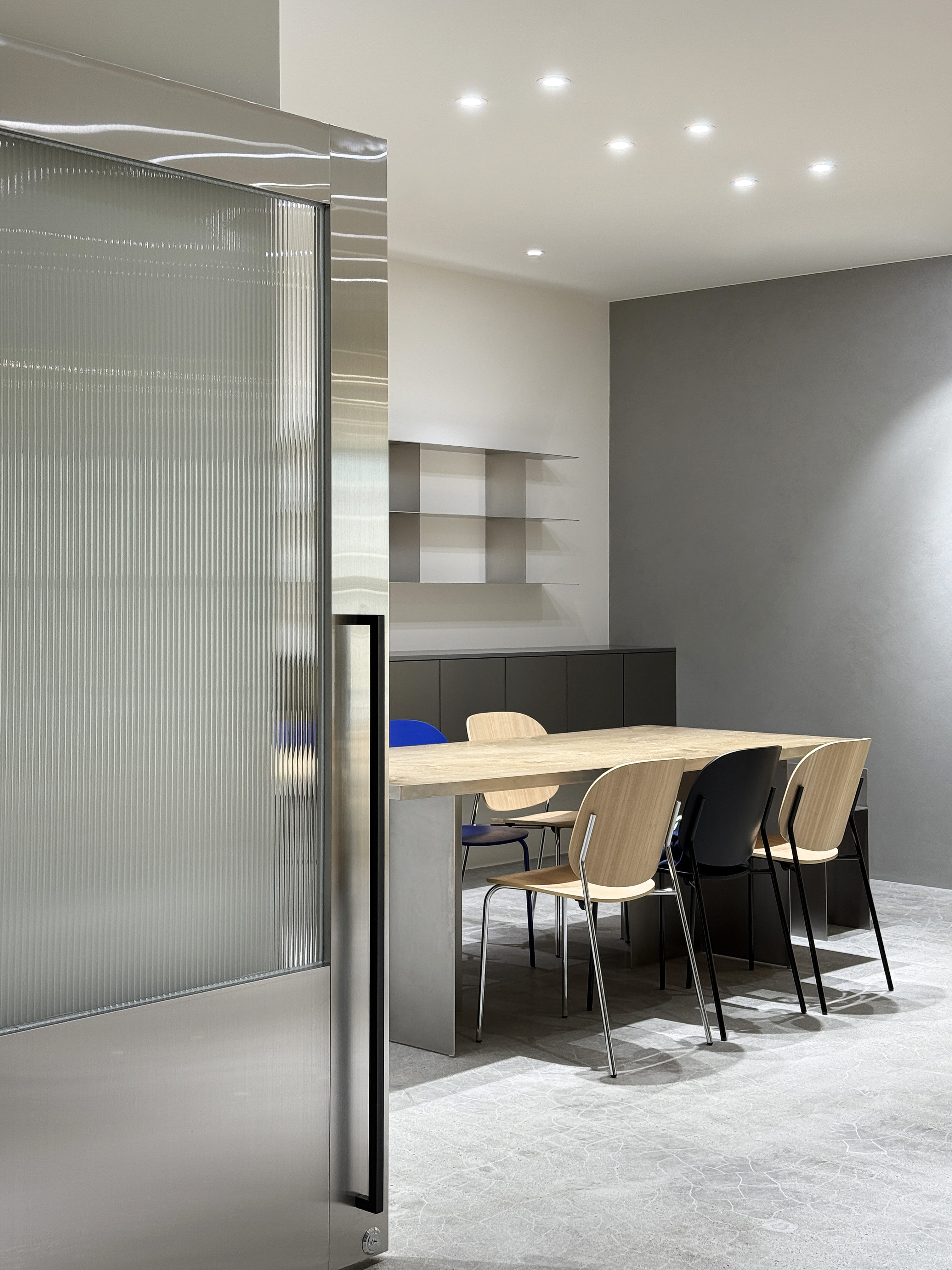 이안기획 13 MEETINGROOM 8