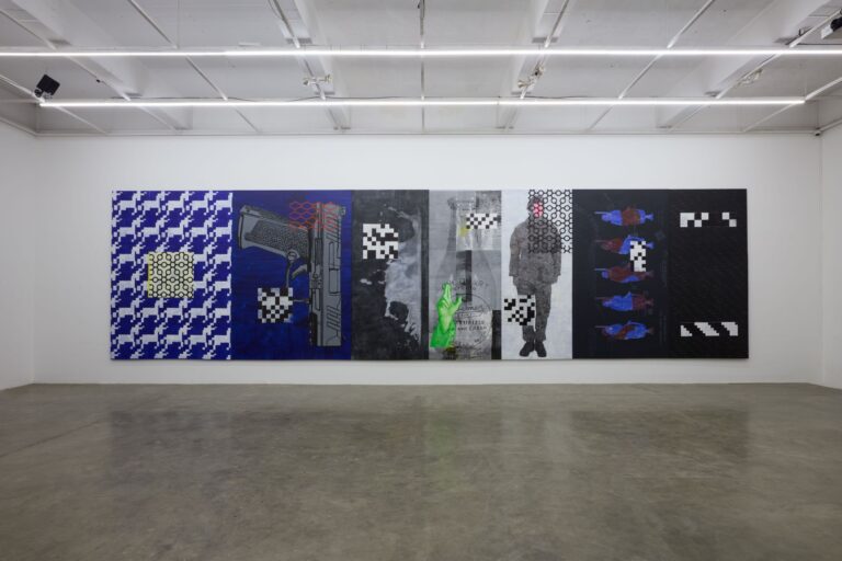 균열에서 피어난 새로운 맥락, 〈유니 폼: 브로큰 트윌〉전