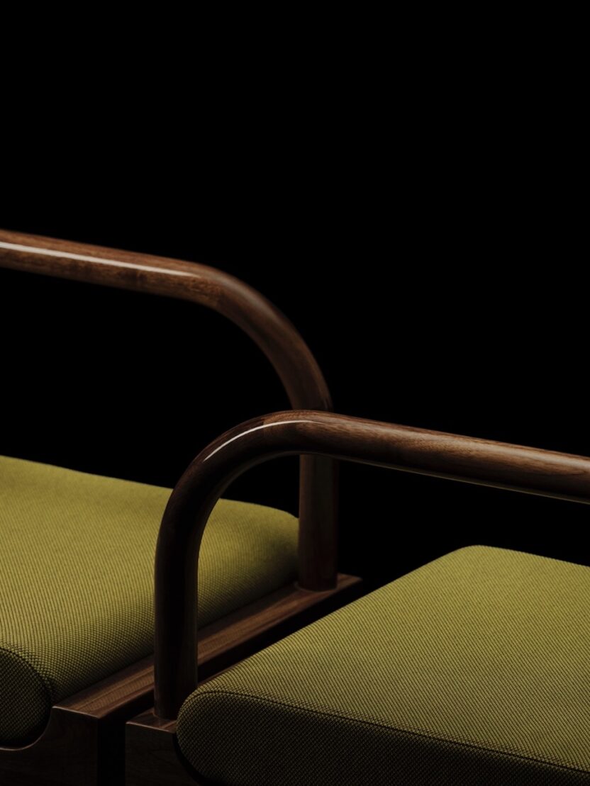 24 PS Capsule Plaza Tokyo Karimoku Waka Waka