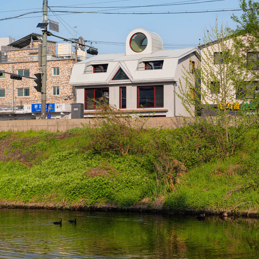 20251031 132755 832x1109 1