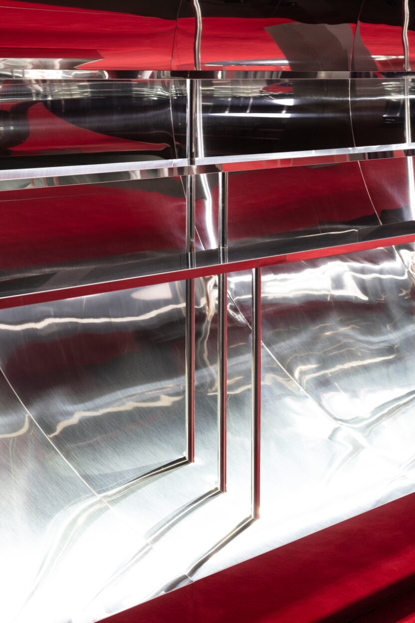 지역의 맥락 위에서 풀어낸 브랜드 세계관, ROOM84 4 3 2